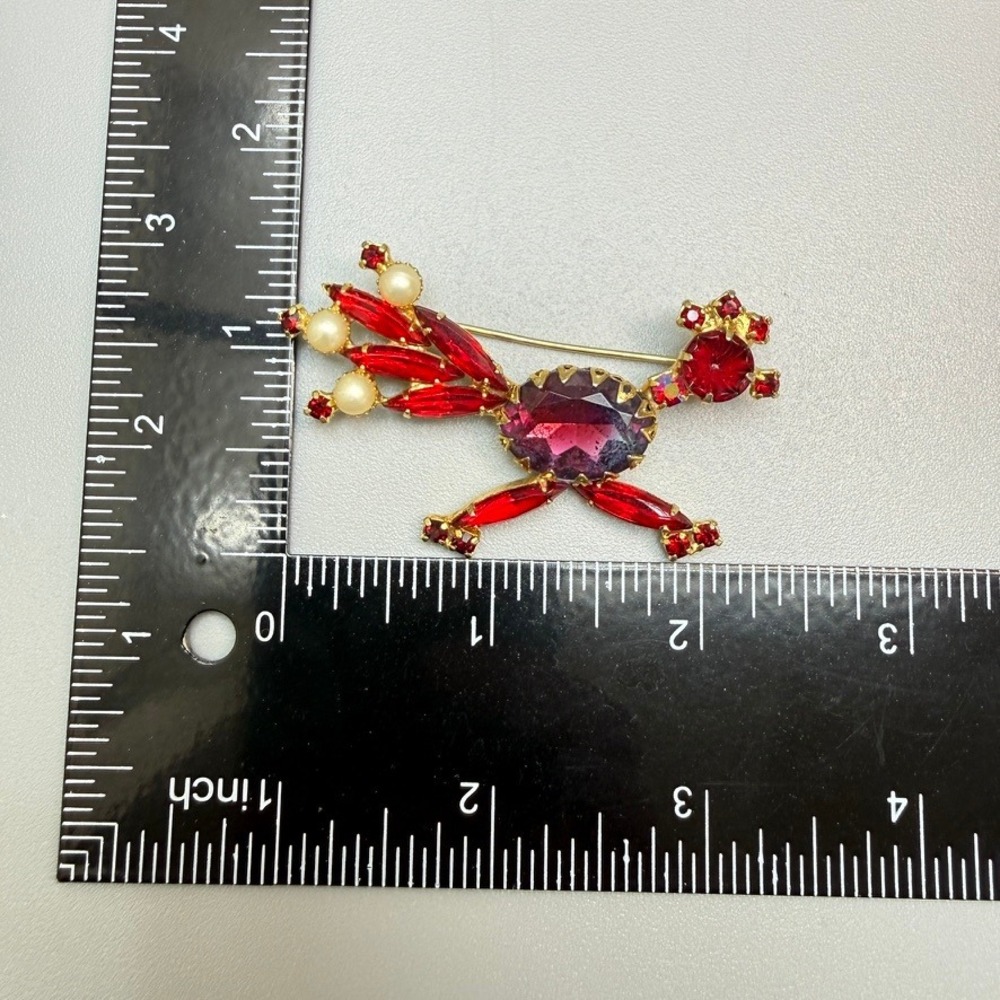 Vintage Red Rhinestone Roadrunner Brooch Bird MCM D&E Julianna?? - Picture 6 of 7
